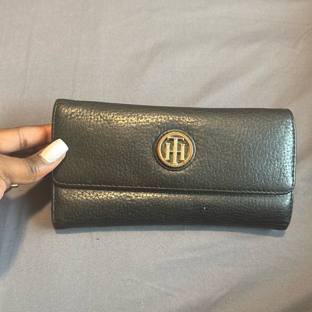 Tommy Hilfiger wallet
